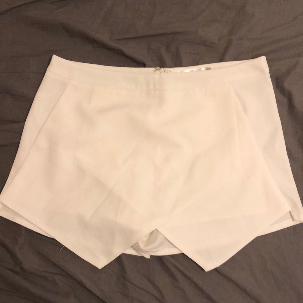 White envelope skirt
